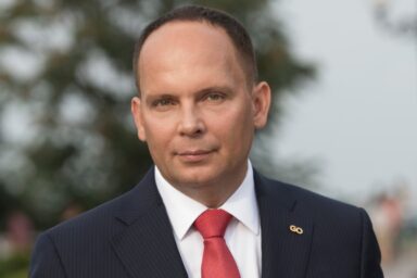 Eintragung von Geschäfts- und Unternehmensänderungen während des Kriegsrechts