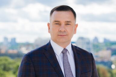 Verlängerung des Kriegsrechts in der Ukraine: Auswirkungen auf die Wirtschaft